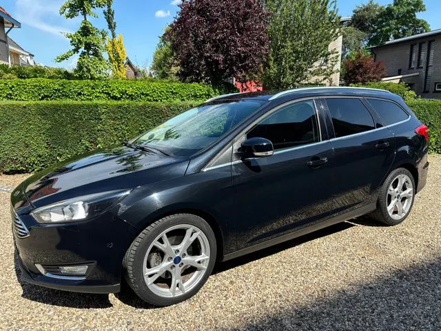 Ford Focus Wagon 1.5 Titanium Edition 2015 Benzine