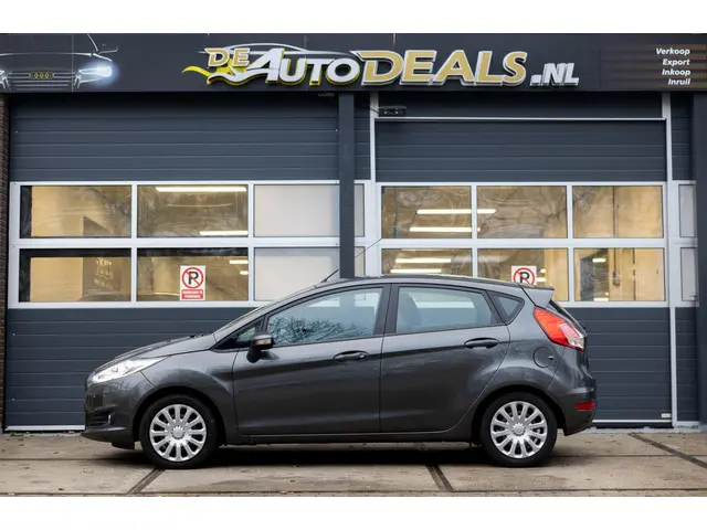 Ford Fiesta 1.0 White Edition AIRCO 2015 Benzine 6