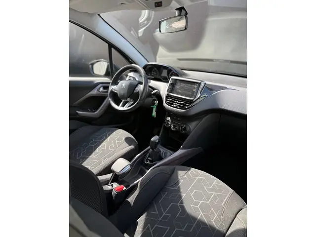 Peugeot 2008 1.2 PureTech Blue Lion 2016 Benzine 25