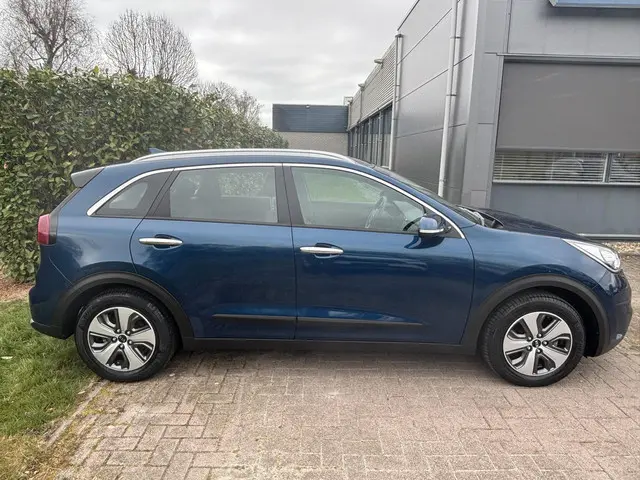 Kia Niro 1.6 GDi Hybrid DynamicLine 2019 Hybride Benzine 8