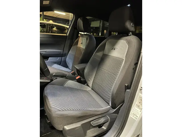 Volkswagen Polo 1.0 TSI R-Line DSG 2019 Benzine 22