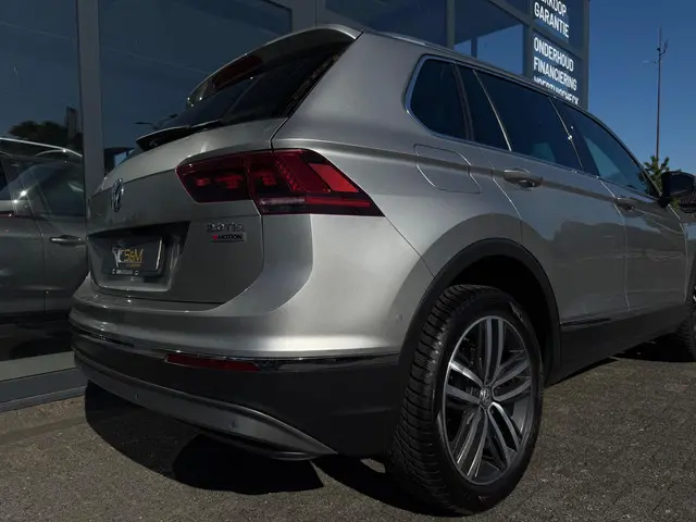 Volkswagen Tiguan 2.0 TSI 4Motion Highline 2016 Benzine 4
