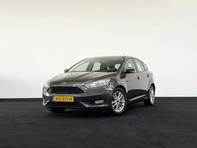 Ford Focus 1.0 Lease Edition |NAVI|SENSOR|NAP 2017 Benzine 21