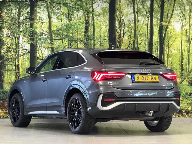 Audi Q3 Sportback 35 TFSI S Edition 2022 Hybride Benzine 2
