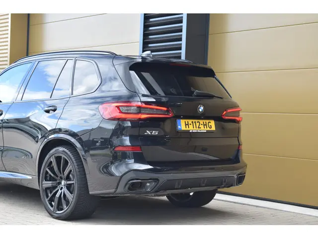 BMW X5 xDrive40i M-Sport High Executive 2018 Benzine 4