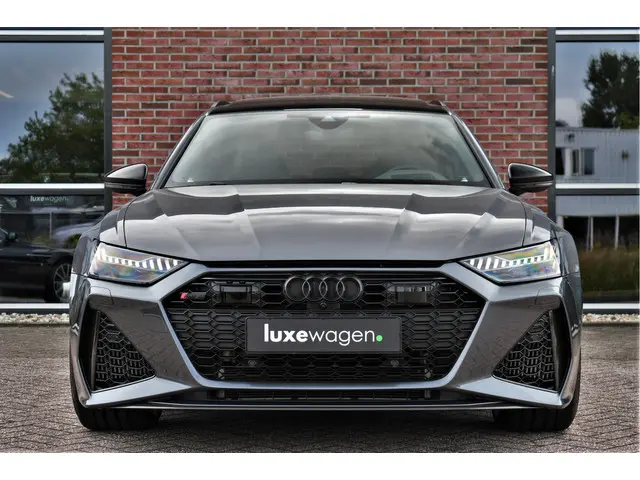 Audi RS6 Avant 4.0 TFSI quattro 2022 Benzine 7