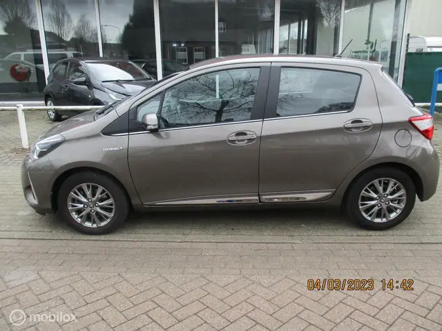 Toyota Yaris 2