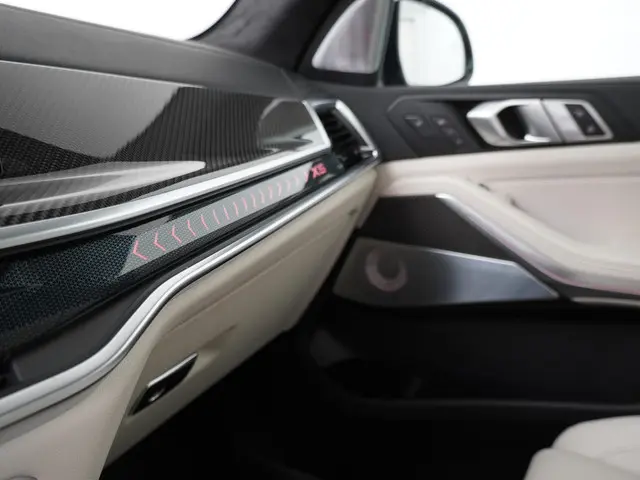 BMW X5 xDrive50e 2025 Hybride Benzine 24