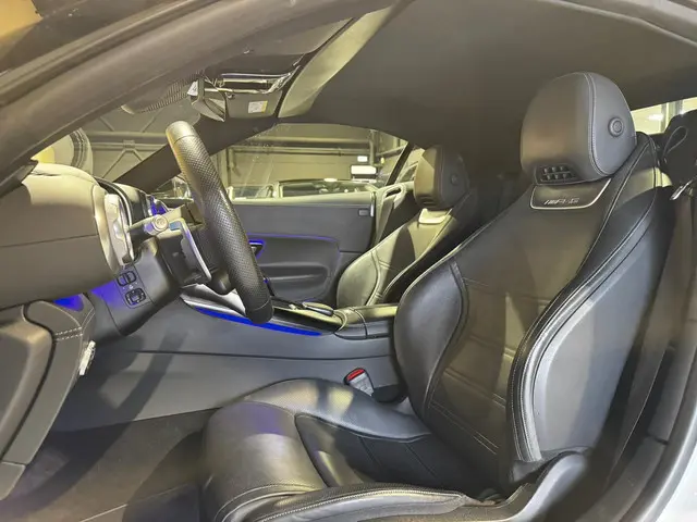 Mercedes-Benz SL Roadster AMG 43 2022 Hybride Benzine 26