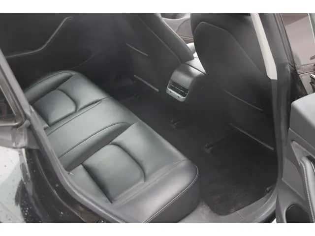 Tesla Model 3 Standard RWD Plus 60 kWh 2019 Elektrisch 9