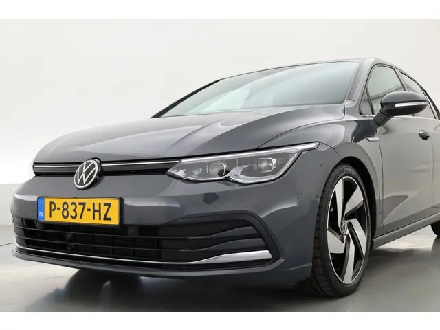Volkswagen Golf 1.5 eTSI Style DSG 2020 Benzine 39