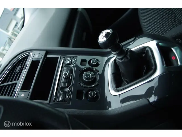 Peugeot 5008 1.2 PureTech Style 5p. 2016 Benzine 15