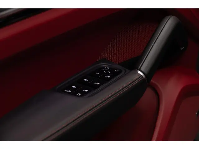 Porsche Cayenne 3.0 E-Hybrid 2021 Hybride Benzine 15