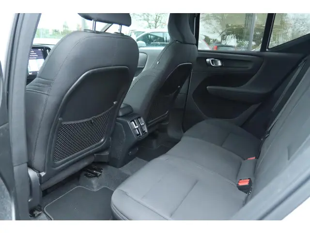 Volvo XC40 1.5 T2 AUT. BUSINESS PRO 2020 Benzine 14