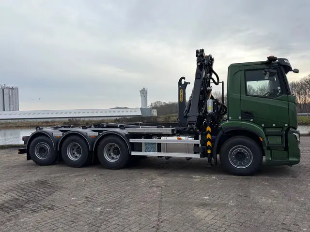 Iveco X-Way 500 8X4 TRIPLE 2026 Diesel 3
