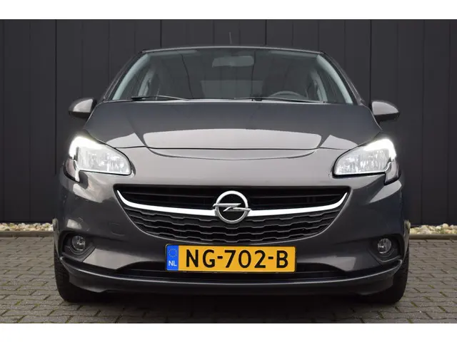 Opel Corsa 1.4 Color Edition 2015 Benzine 16