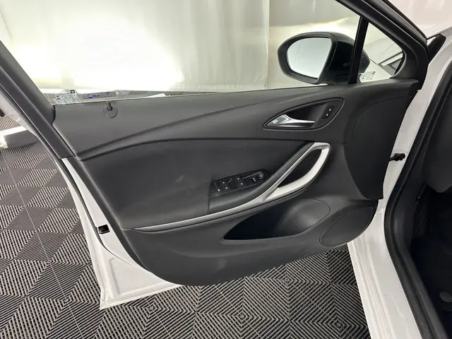 Opel Astra 1.6 CDTI Online Edition 2017 Diesel 20