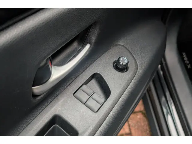 Toyota Aygo X 1.0 VVT-i S-CVT Play 2024 Benzine 17