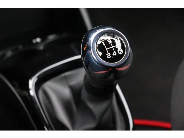 Toyota Aygo 1.0 VVT-i x-cite 2017 Benzine 18