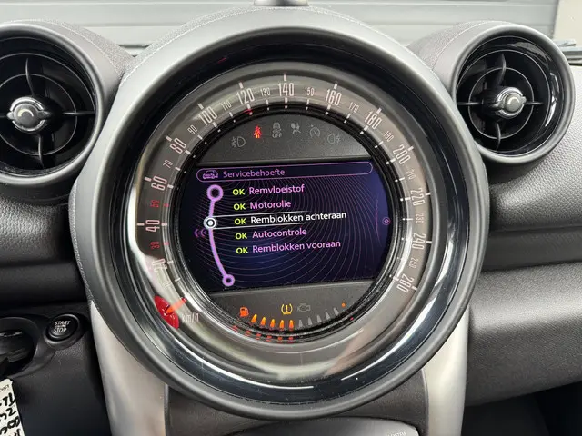 MINI Countryman Mini 1.6 One Chili 2015 Benzine 17