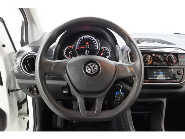 Volkswagen up! 1.0 BMT move up! 2019 Benzine 17