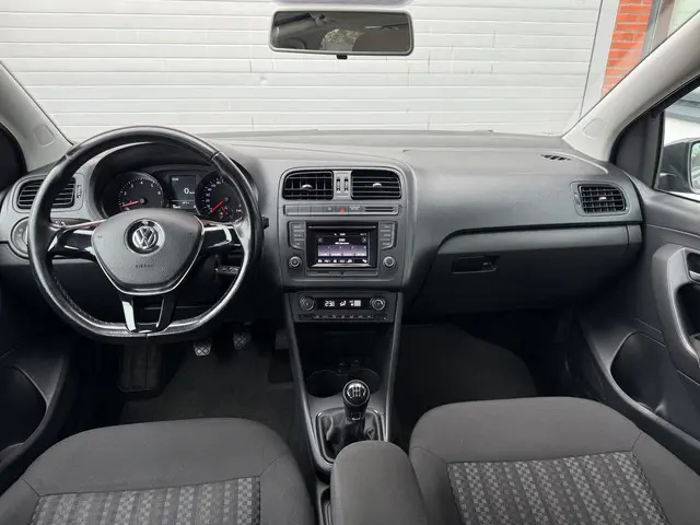 Volkswagen Polo 1.0 | NAVI | NEW APK | AIRCO | 2017 Benzine 13
