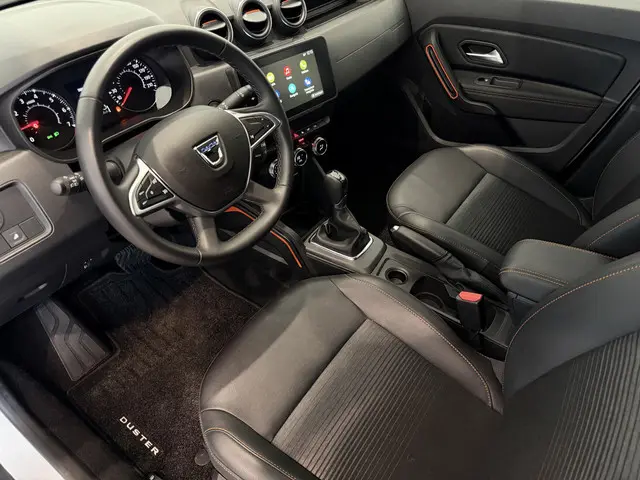 Dacia Duster 1.3 TCe 150 EDC Prestige 2022 Benzine 25