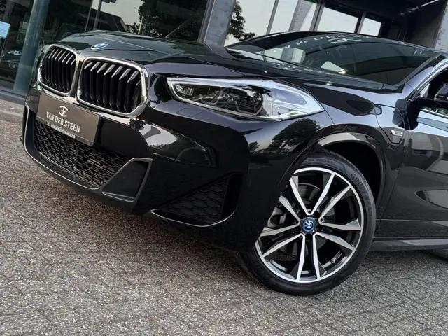 BMW X2 xDrive25e Executive 2023 Hybride Benzine 14