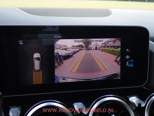 Mercedes-Benz B-Klasse 180D 2019 Diesel 11