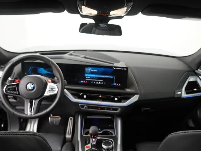 BMW XM PHEV 30 kWh 2024 Hybride Benzine 11