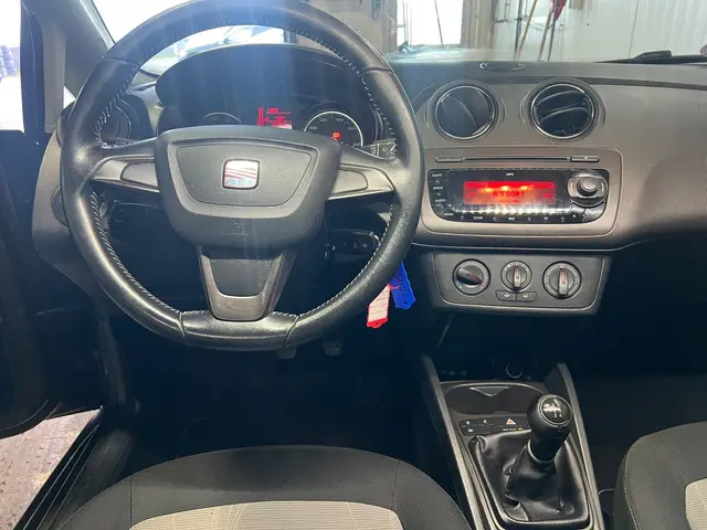 SEAT Ibiza ST aparte kleur. 1.2 TSI Style 2013 Benzine 10