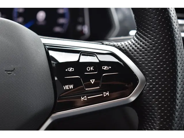 Volkswagen Tiguan 1.5 TSI R-Line Business+ 2021 Benzine 23
