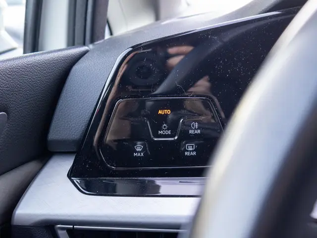 Volkswagen Golf 1.5 TSI Life 2020 Benzine 23