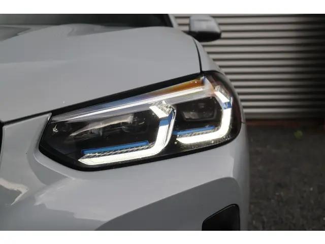 BMW X3 xDrive30e M-Sport 2022 Hybride Benzine 26