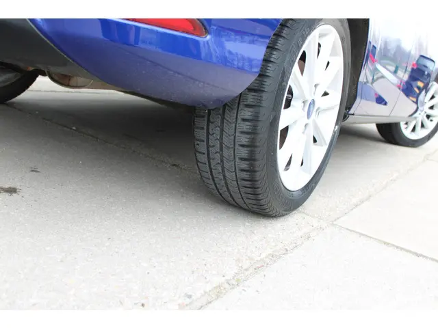 Ford B-MAX 1.0 EcoBoost 101 Pk Titanium 2015 Benzine 26