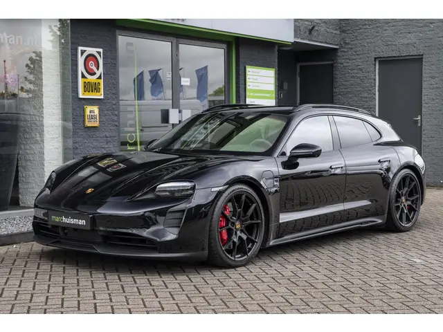 Porsche Taycan Sport Turismo GTS 93 kWh 2023 Elektrisch 32