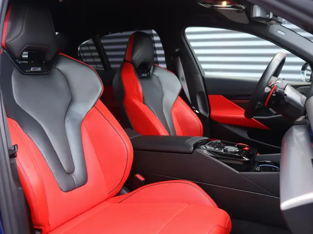 BMW M5 Sedan 2025 Hybride Benzine 8