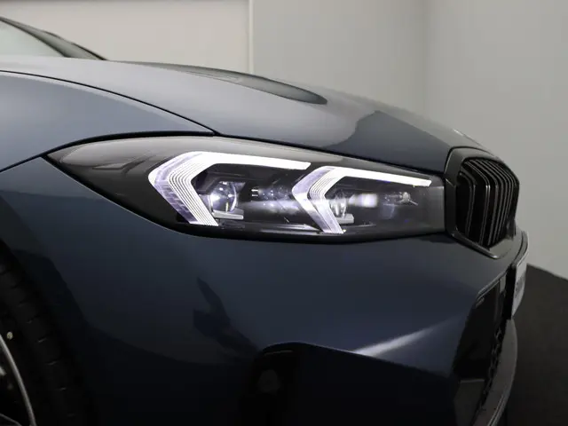 BMW 3 Serie Touring 330e 2025 Hybride Benzine 19