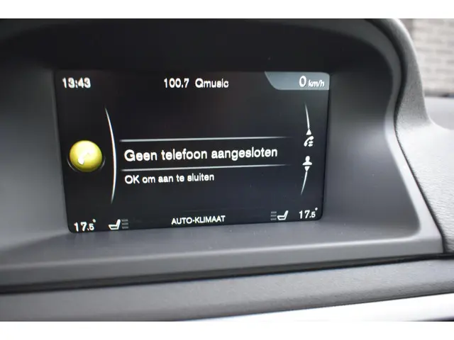 Volvo V70 2.0 T5 Dynamic Edition automaat 2015 Benzine 15