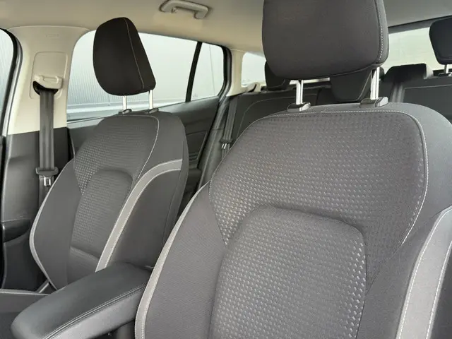 Ford Focus 1.5 EcoBlue Navi PDC EURO-6 2019 Diesel 8