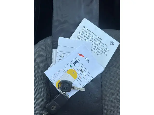 Volkswagen up! 1.0 move up! BlueMotion 2014 Benzine 24