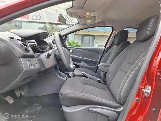Renault Clio ESTATE 0.9 TCe LIMITED 2018 Benzine 15