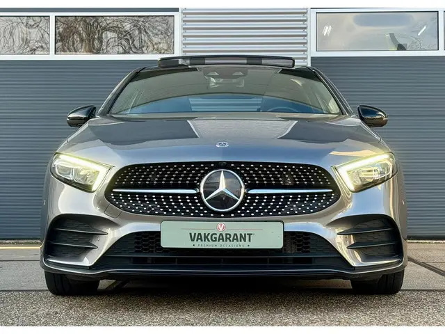 Mercedes-Benz A-Klasse 220 Premium 2021 Benzine 4