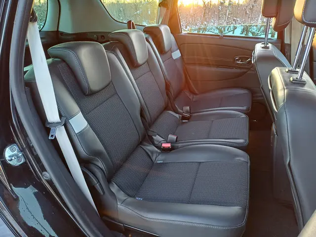 Renault Grand Scénic 1.5 dCi Bose 2014 Diesel 34