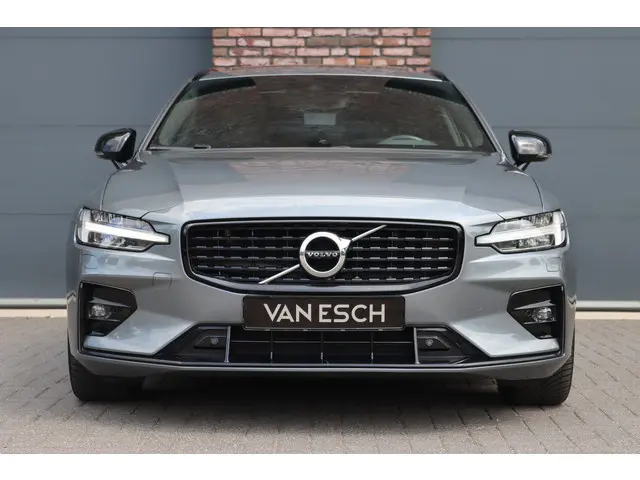 Volvo V60 2.0 B4 R-Design Aut8 | 2021 Benzine 13