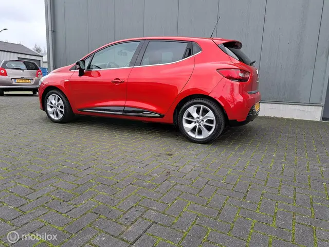 Renault Clio 0.9 TCe Eco2 Limited 2016 Benzine 3