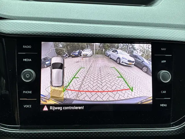 Volkswagen T-Cross 1.0 TSI 110pk DSG Life 2023 Benzine 10