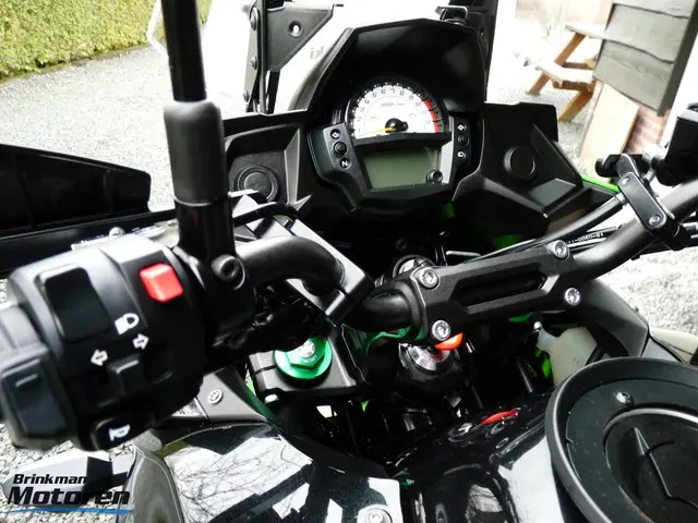 Kawasaki Versys 650 ABS 2022 Benzine 32