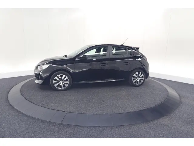 Peugeot 208 PureTech 100 EAT8 Active Pack 2023 Benzine 67