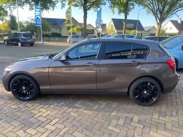 BMW 1 Serie 116i Limited M Sport High 2014 Benzine 4